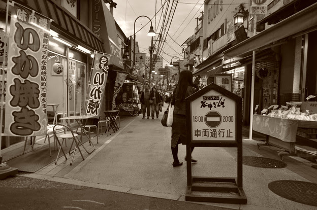 セピア色の谷中商店街 Csc7164 写真共有サイト フォト蔵
