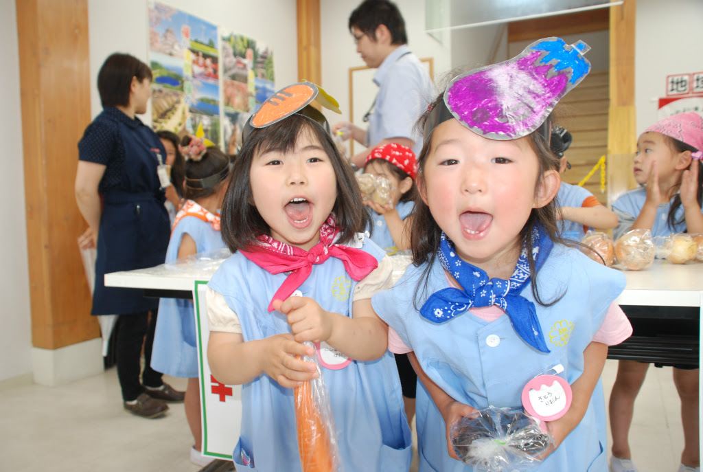 かわいい店員さん 直売所で幼稚園児が販売体験 Ja東西しらかわのブログ