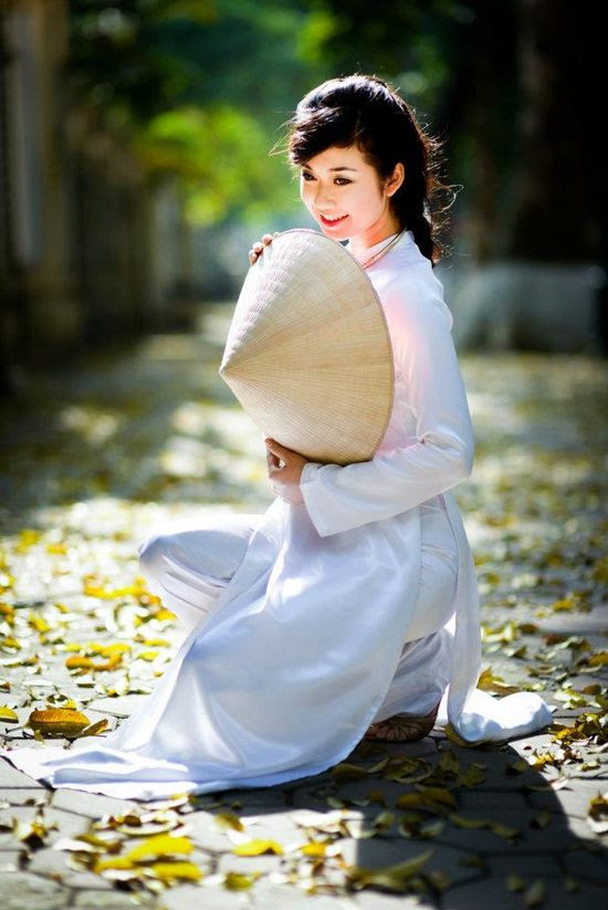 Ao dai Vietnam - Vietnam beautiful Girls - Ao dai The is a Vietnamese national costume.