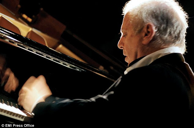 Daniel Barenboim playing Beethoven: The new research in Perspectives in Biology and Medicine analysed several of Beethoven's compositions for clues of a heart condition some have speculated he had.
