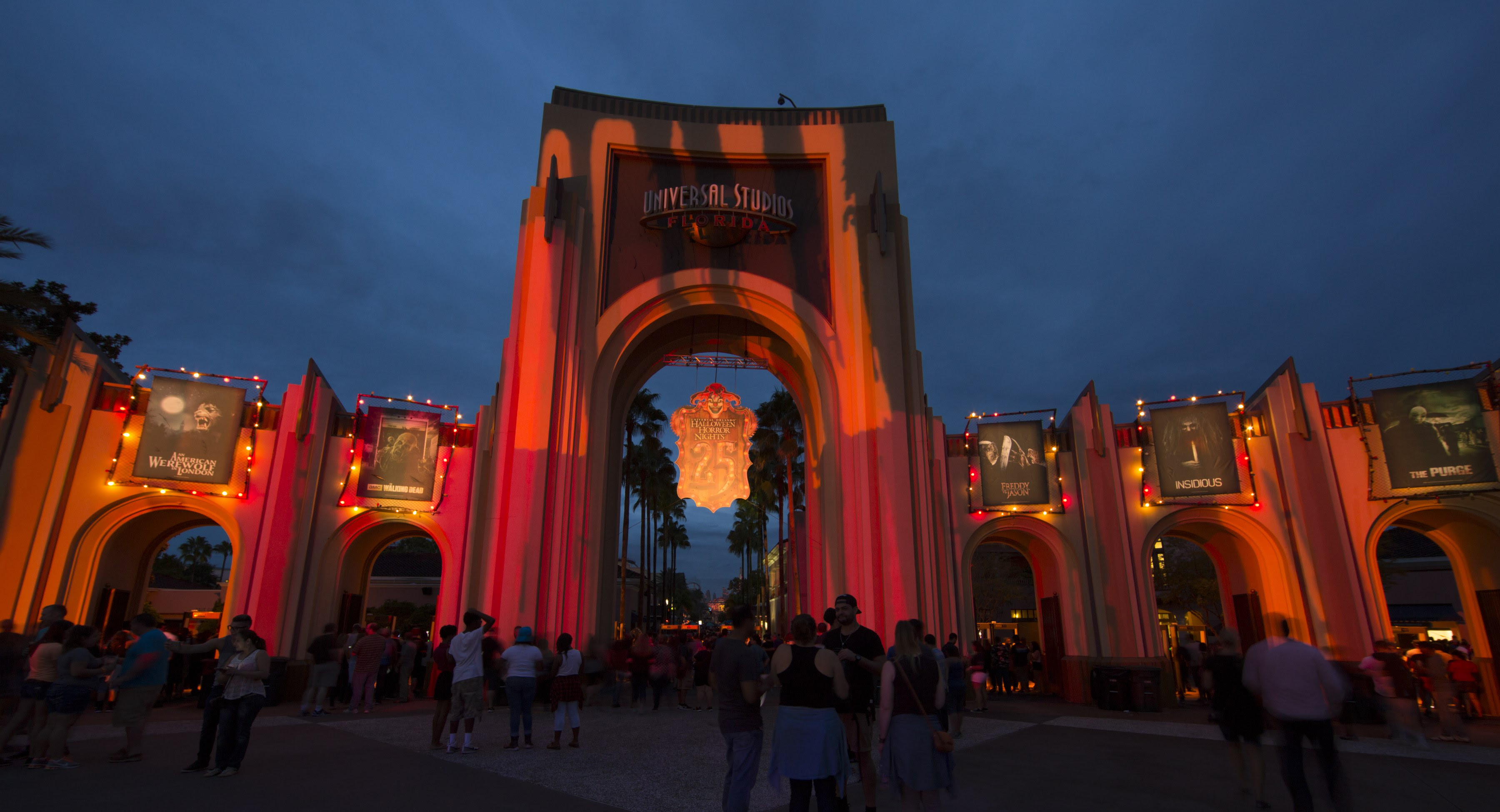 Halloween Horror Nights 2016 – Complete Insider's Guide