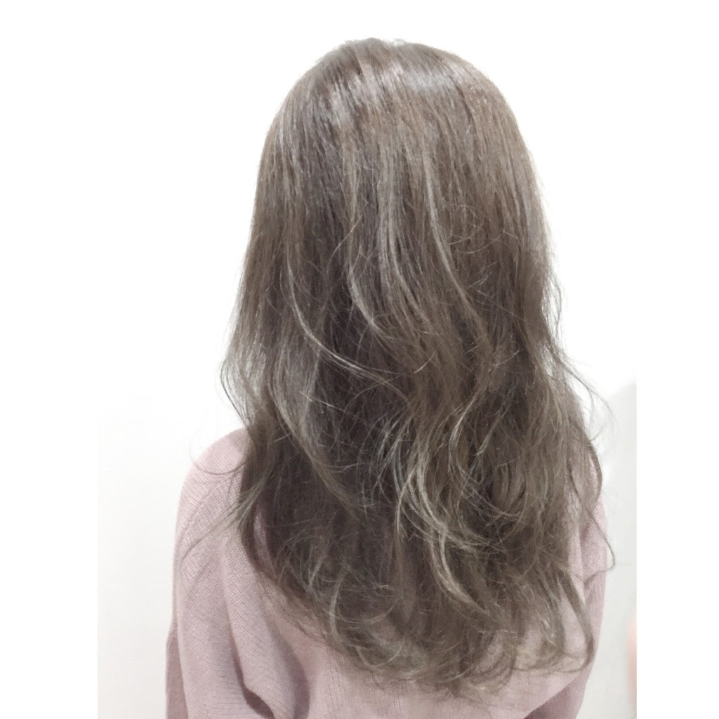 秋の人気 ブリーチなしで外国人風アッシュグレージュカラー 立川おすすめ 佐藤倫也 立川店 松本平太郎美容室