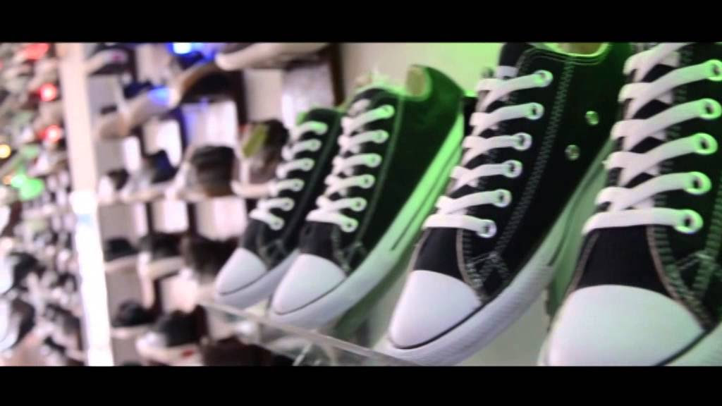 Desain interior Toko Sepatu YouTube
