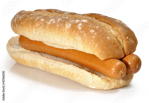 Bocadillo de salchichas.