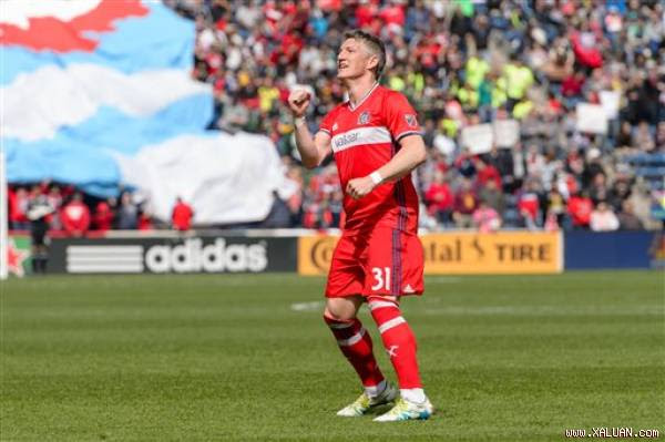 Schweinsteiger ghi bàn trong trận ra mắt Chicago Fire