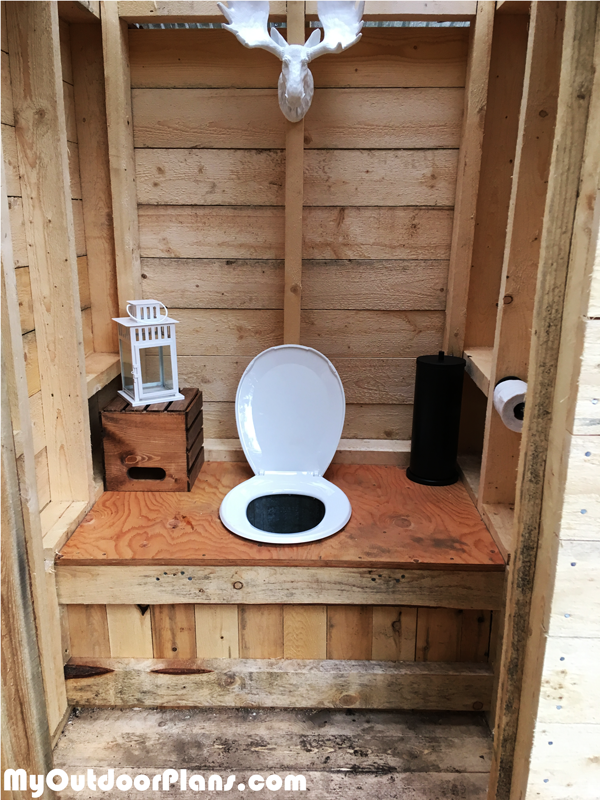 DIY Simple Outhouse | MyOutdoorPlans | Free Woodworking 