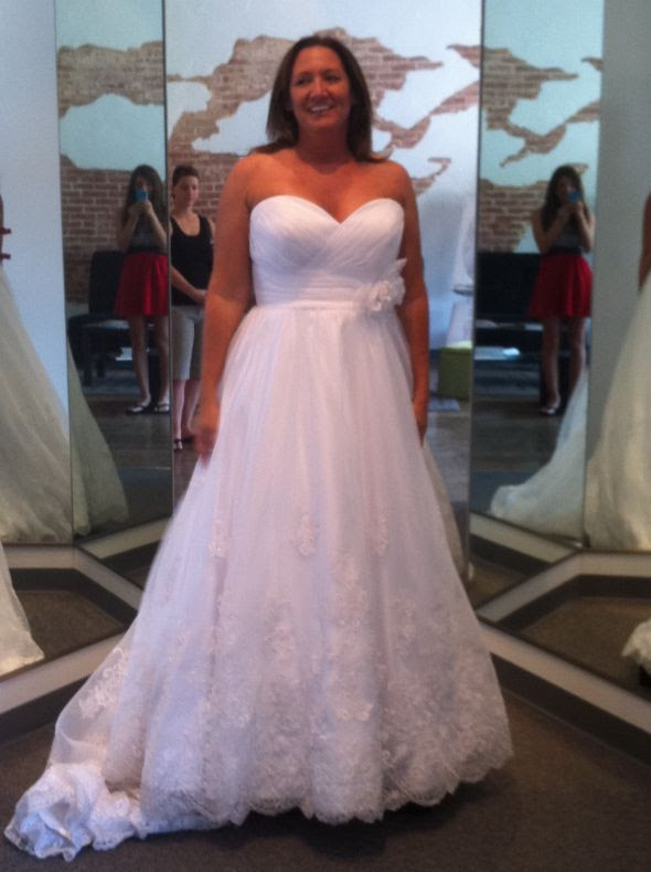 Street size  14 16  in wedding  dress  pictures 