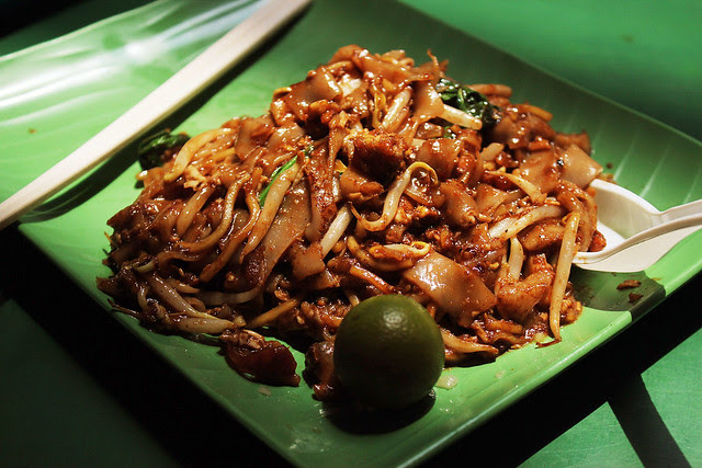 Marina South Delicious Food - Banana Leaf Char Kway Teow
