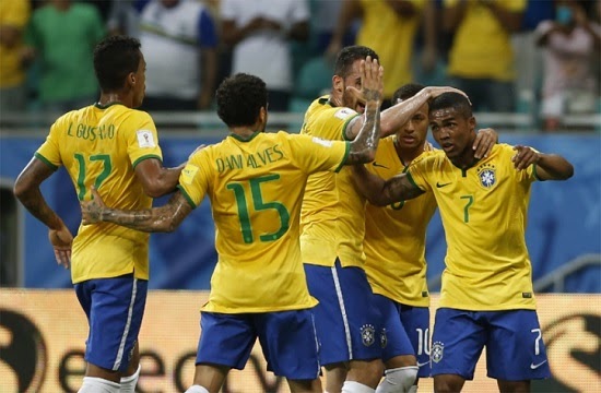 Brasil goleia o Peru em Salvador