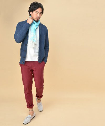 赤 レッドパンツをお洒落に履きこなす メンズおすすめ赤ボトム