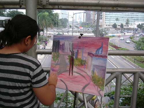 http://zulfaisalputera.files.wordpress.com/2007/12/pelukis-di-atas-jembatan-penyeberangan-jl-thamrin.jpg