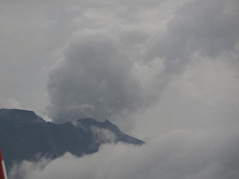 Bagaimana Kondisi Gunung Agung Bali Sekarang? Pagi Hari 