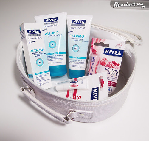 blog, marchewkowa, kosmetyki, uroda, żel do mycia twarzy, krem, Nivea, Pure effect, pomadka nawilżająca do ust, Vitamin Shake, SOS