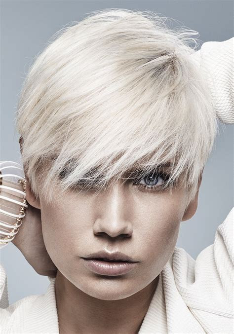 coupe cheveux courts  ose la coupe courte marie claire