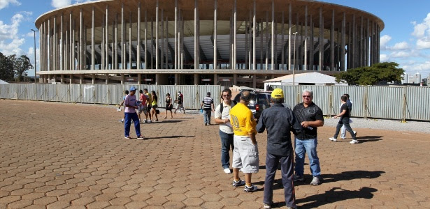 Estádio de Brasília abriga a estreia da seleção contra o Japão no dia 15 de junho
