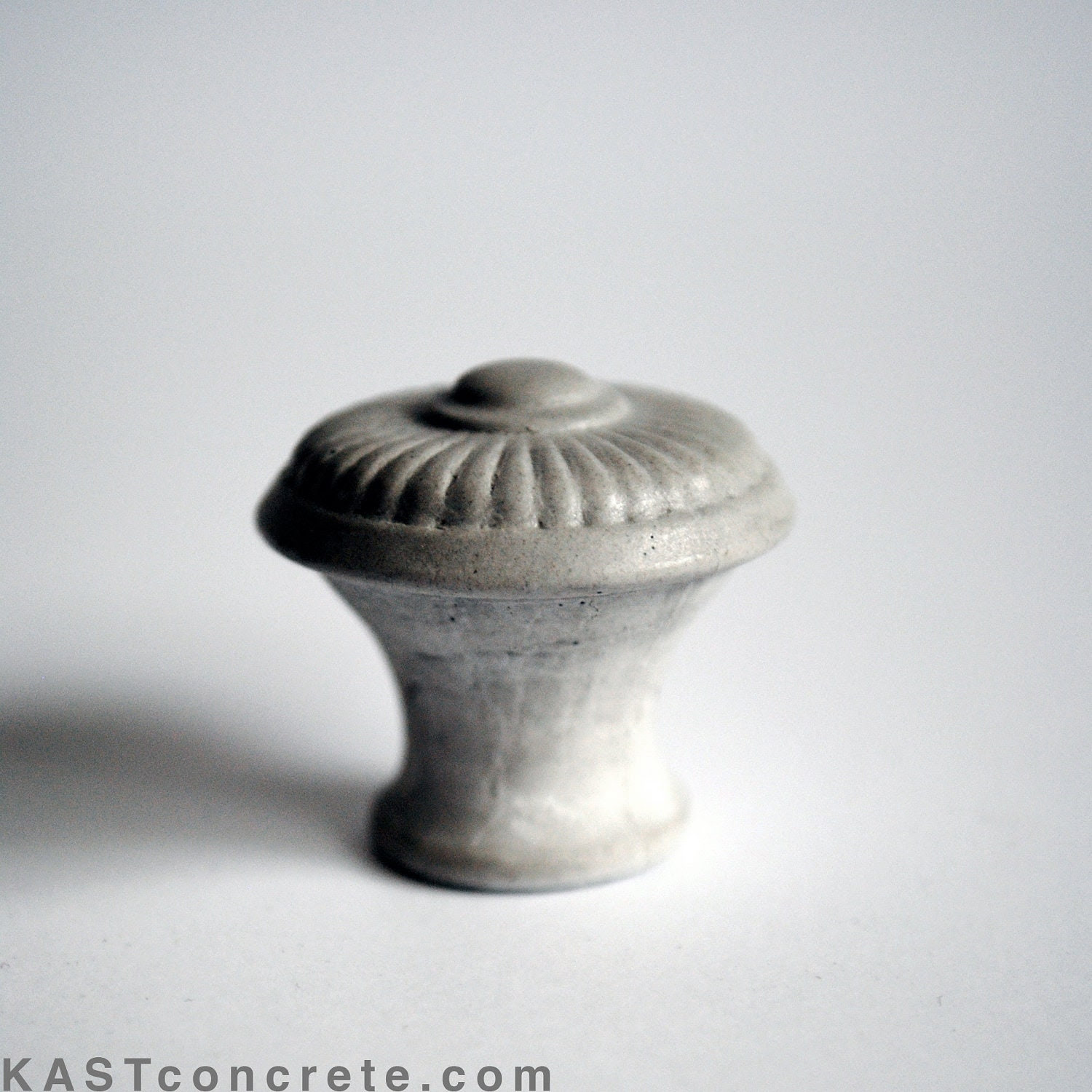 Kast Concrete Decor