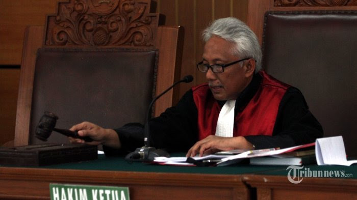 Status Tersangka Dinyatakan Tidak Sah Oleh Hakim Status Tersangka Dinyatakan Tidak Sah Oleh Hakim