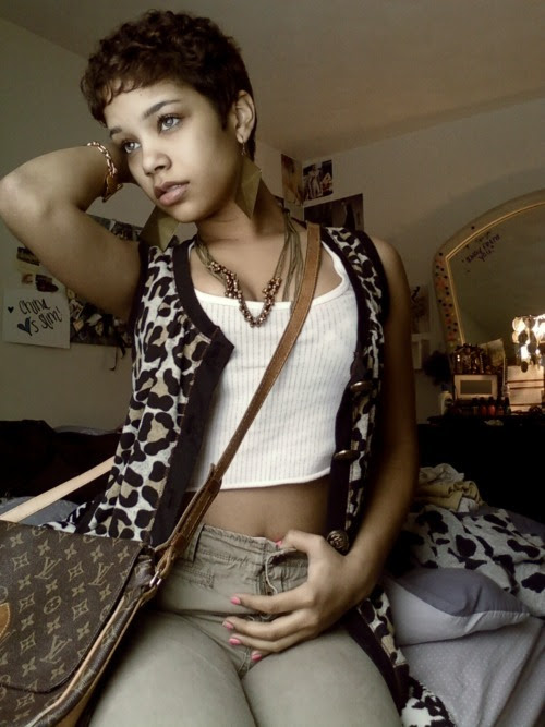 abnormallydifferent:

beauty.

BRiAN: 

werk