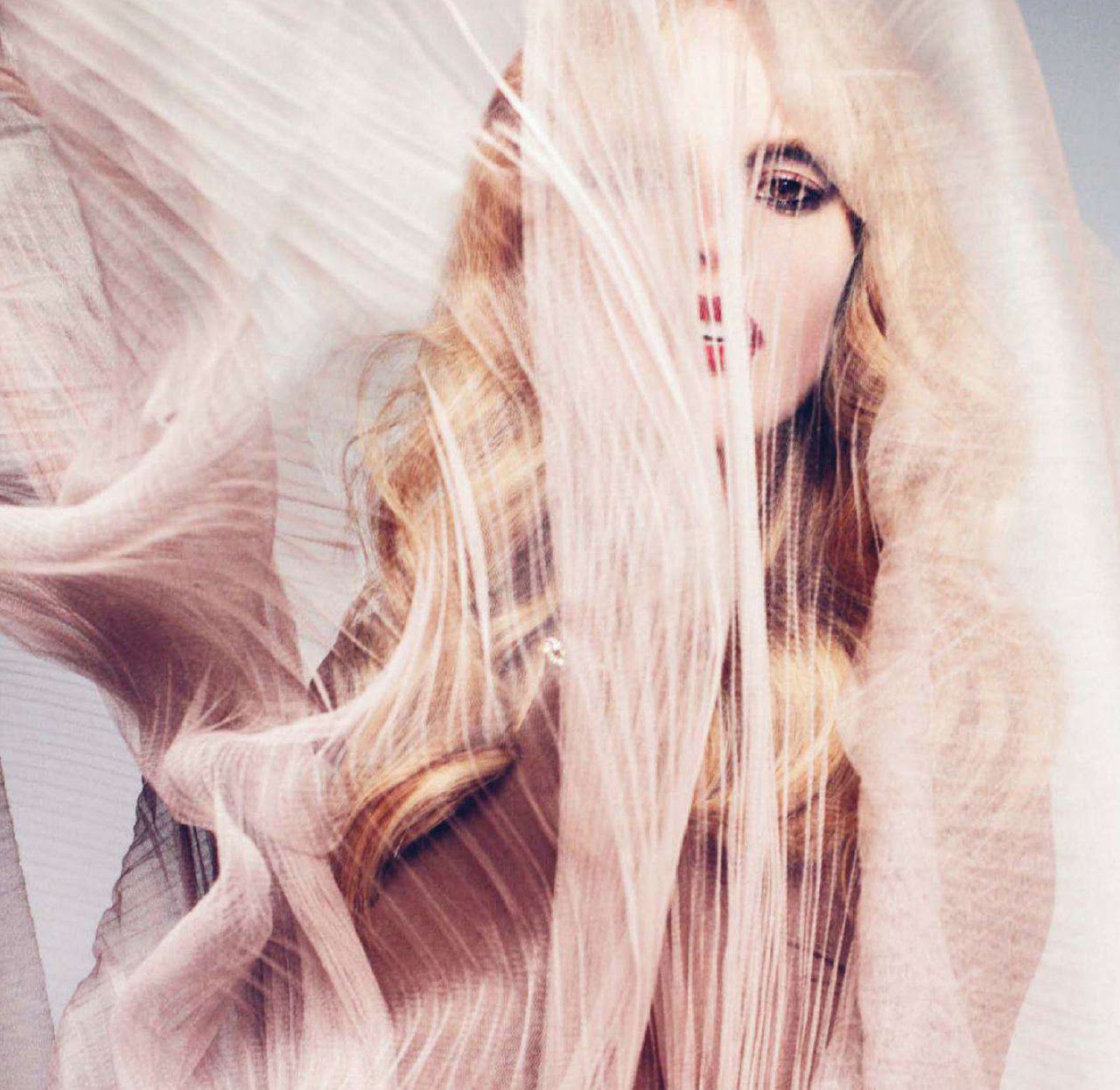 http://24.media.tumblr.com/tumblr_mbykimatNR1qae2peo1_1280.jpg