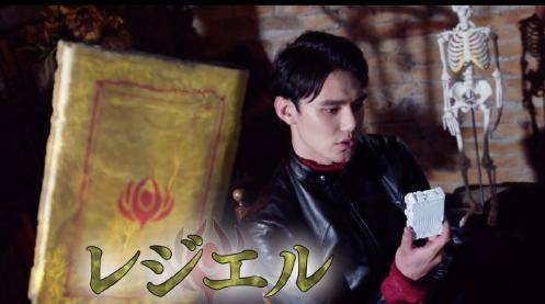 假面骑士saber 内极道三干部公开 正好对应腰带三个卡槽 题材