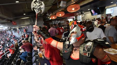 falcons fans enjoy   game  mercedes benz stadium