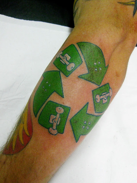 Tatuagem recicle skate tattoo. O novo Site do Micael Tattoo Studio já está 