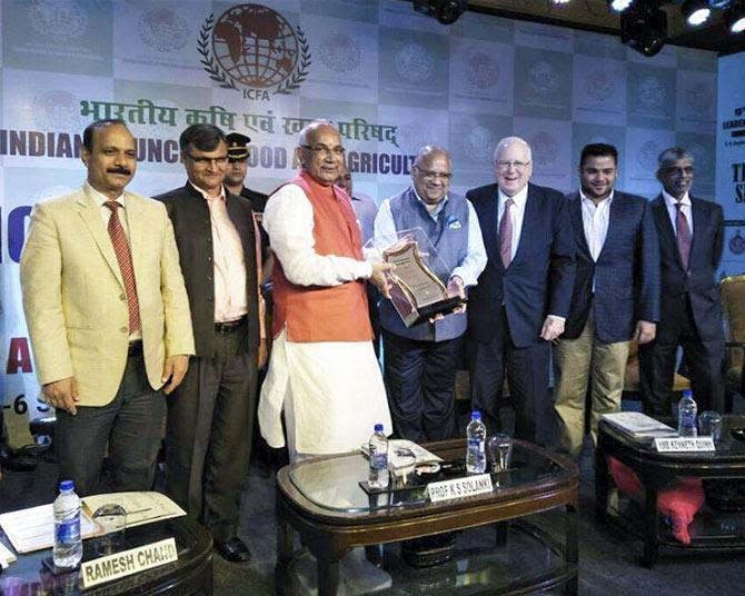 Mr Anil Mittal, CMD receiving the Agriculture Leadership Award 2017 at the 10th Global Agriculture Leadership Awards Committee 2017 for dominant position in agro exports and our efforts in reaching out to farmers to improve their production quality and empower them financially. Courtesy: India Gate Rice/Facebook Mr Anil Mittal, CMD receiving the Agriculture Leadership Award 2017 at the 10th Global Agriculture Leadership Awards Committee 2017 for dominant position in agro exports and our efforts in reaching out to farmers to improve their production quality and empower them financially. Courtesy: India Gate Rice/Facebook