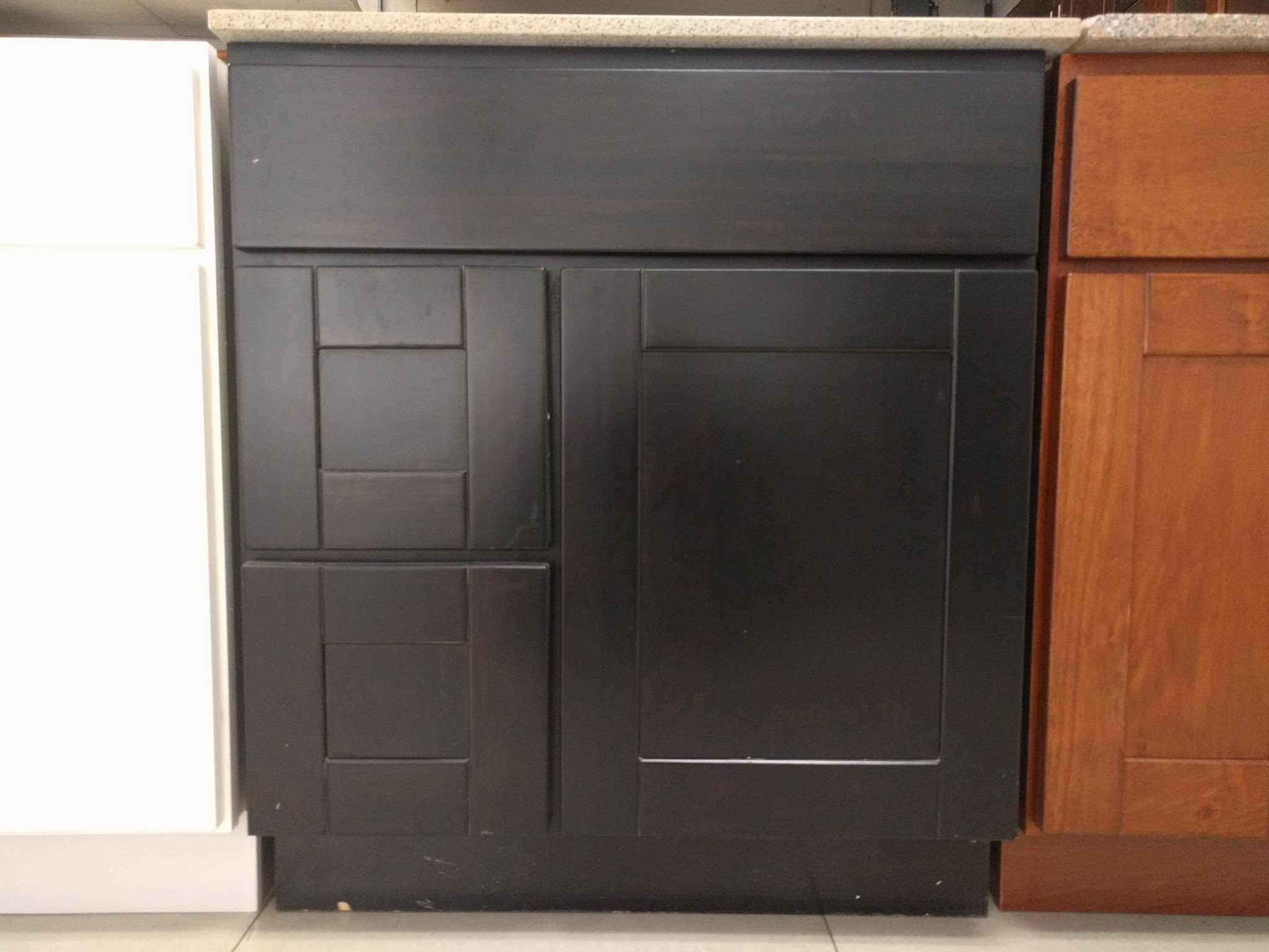 KWW Kitchen Cabinets & Bath