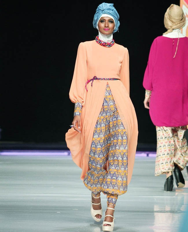 The Spotlight - 50 Inspirasi Batik Modern