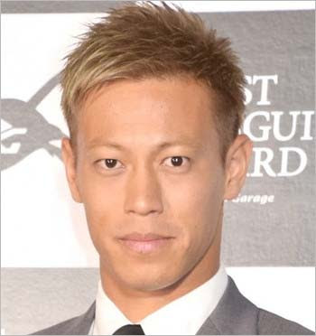 News Zero 出演の本田圭佑選手の目に異常 バセドウ病が原因で首に手術痕 レーシック手術失敗の噂 画像あり 今日の最新芸能ゴシップ ニュースサイト 芸トピ