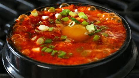 Pork belly or pork shoulder or 4 oz. Kimchi soft tofu stew (kimchi sundubu-jjigae: ê¹ì¹ìë'ë¶ì°ê°