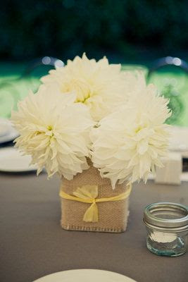 simple, rustic table decor