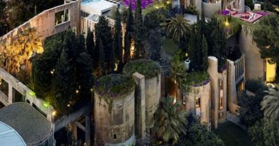 مصنع أسمنتي يتحول إلى منزل رائع