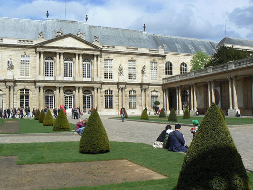 hôtel de Soubise.jpg
