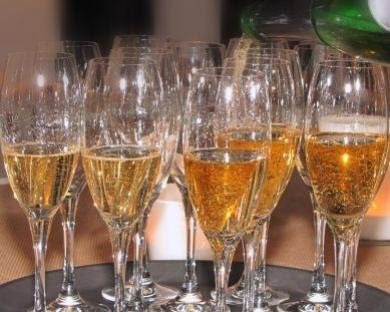 Alkohol Durcheinander Trinken Macht Das Wirklich Schneller Betrunken