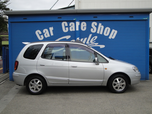 中古車 トヨタ カローラスパシオ