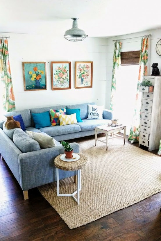 33 Cheerful Summer Living Room Décor Ideas - DigsDigs