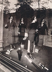 Eugène Atget, Store Window, avenue des Gobelins, 1925