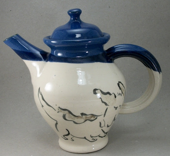 dog and cat teapot