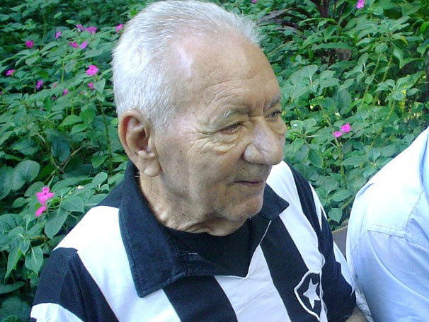 Nilton Santos era conhecido como a 'enciclopédia do futebol' (Foto: Marcelo Monteiro / Globoesporte.com)