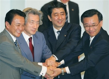 麻生太郎否认 政变说 称和安倍仍然关系良好 搜狐新闻