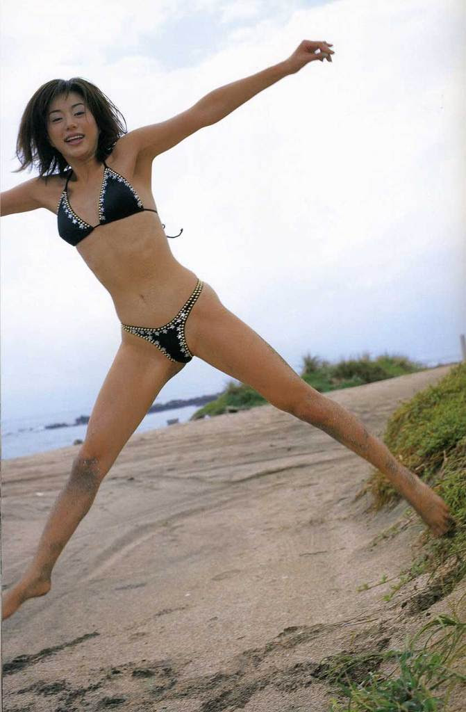 井川遥の水着画像135枚 妖艶なムチムチ下半身のハイレグビキニが卑猥すぎww アイドル村 グラビアエロ画像まとめサイト