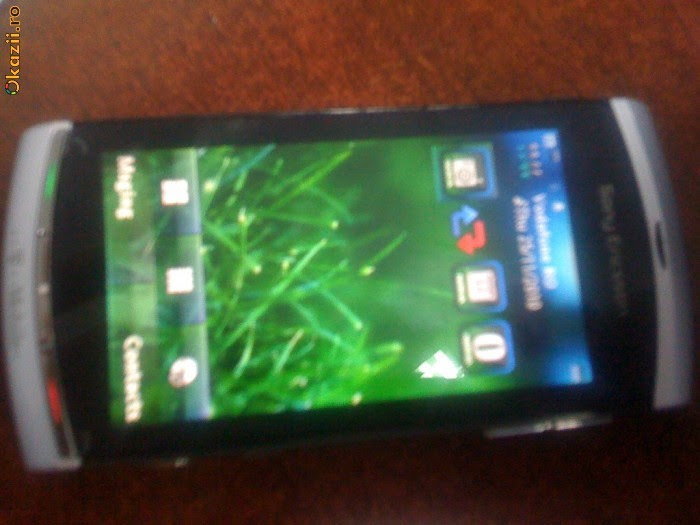 sony ericsson vivaz u5 pink. Sony Ericsson Vivaz U5,