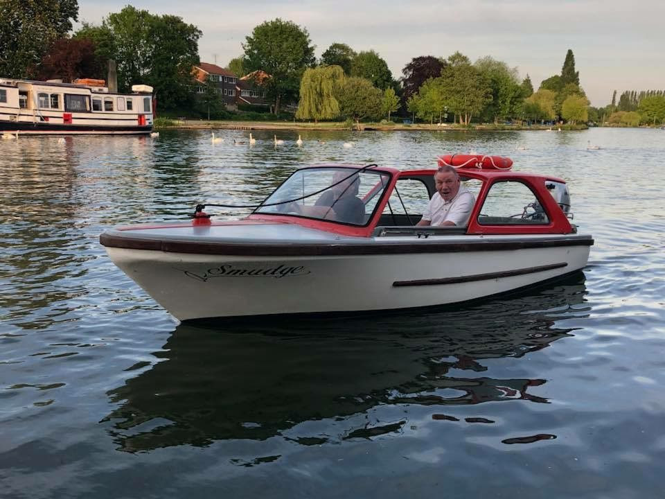 Thames Canoe Hire - Motor Boats