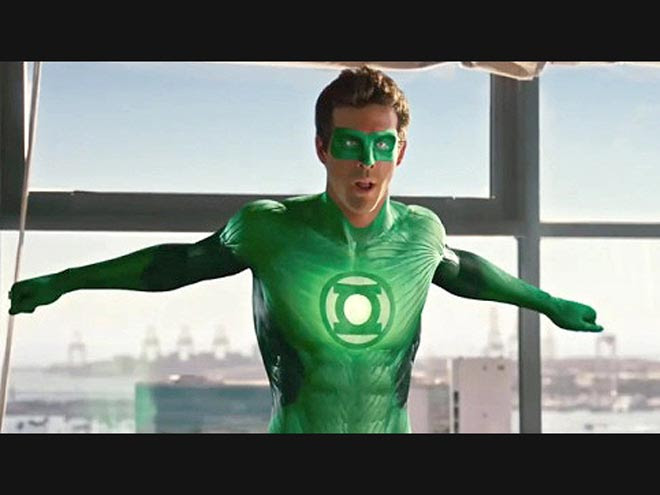 ryan reynolds body 2011. Who did Ryan Reynolds compare