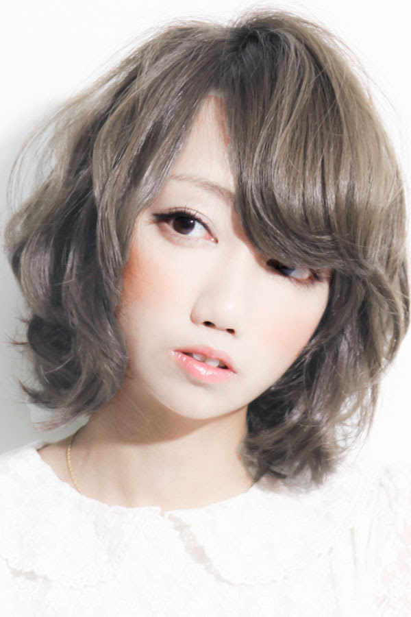 クールフェミニンゆるふわパーマ ミディアムボブ 原宿 美容室