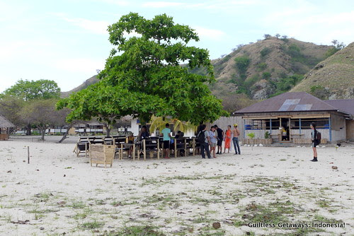 beach-hut-indonesia.jpg