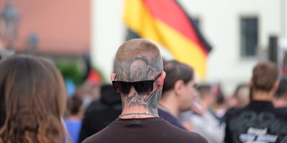 ein-Vaterland!-Waru-ich-ein-Neonazi-war