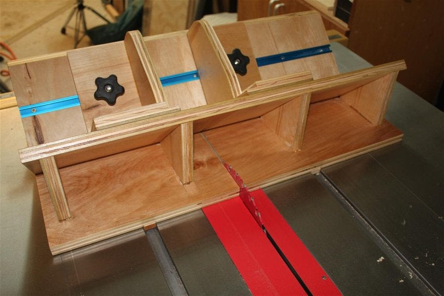 Table Saw Spline Jig - by smitty22 @ LumberJocks.com ~ woodworking 