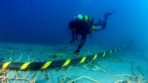 pplware_submarine_power_cables02-720x406